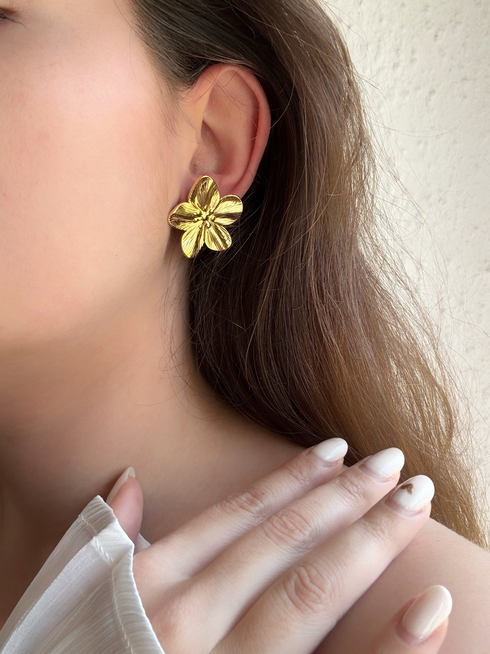 Boucles d'oreilles fleur doré - Aurorejewels